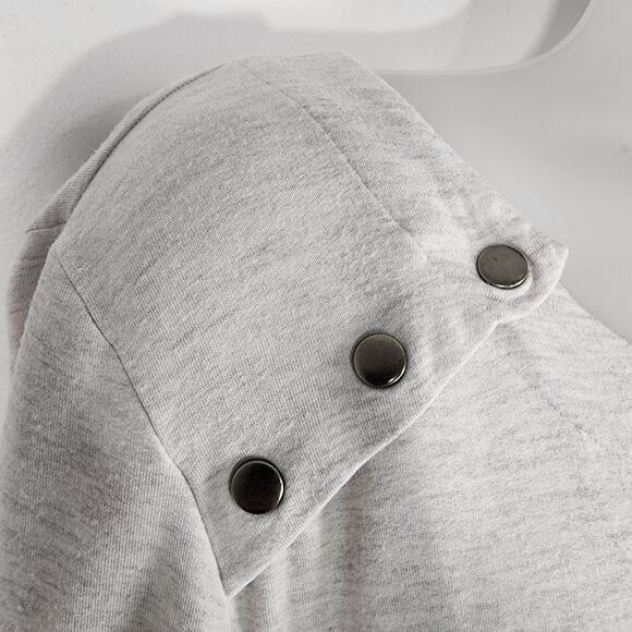 CABI Women Snap Shoulder Lightweight Sweatshirt Large Gray Pullover Long Sleeve - Picture 4 of 10